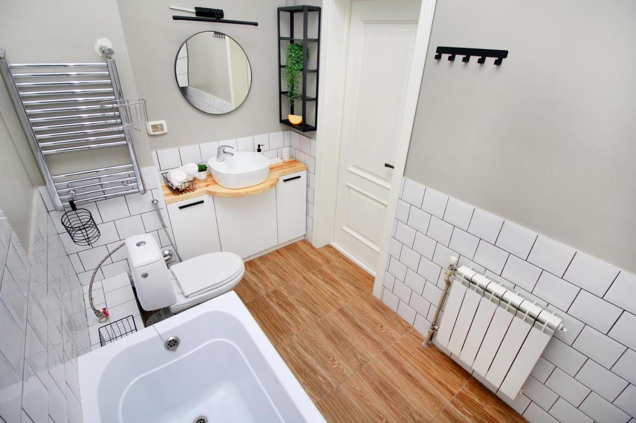 Perfect Spacious Apartment 356 Almatı Dış mekan fotoğraf